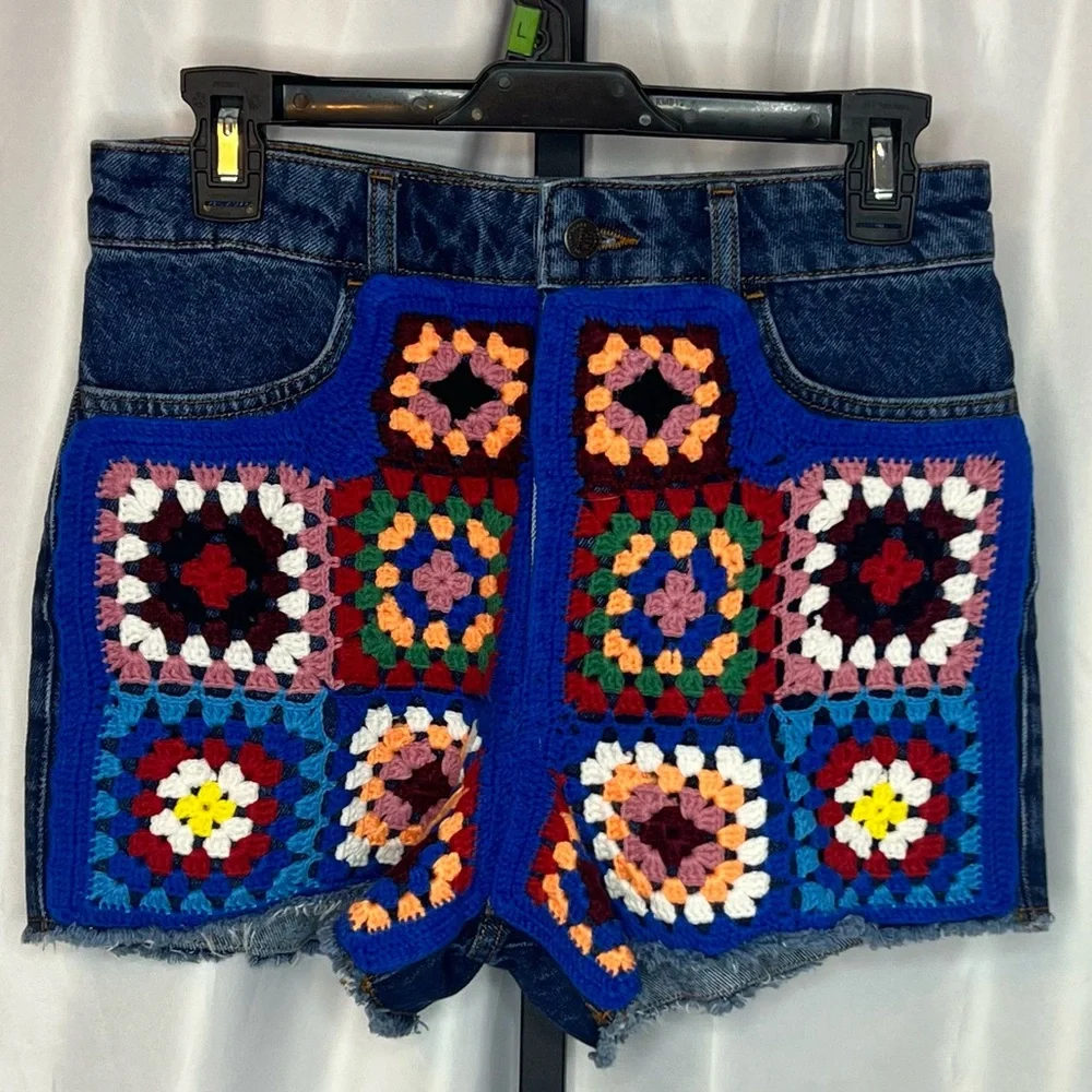 Farm Rio High Rise Crochet Granny Square Denim Shorts, size 28 - Picture 2 of 7